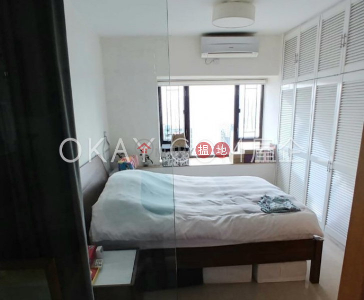 HK$ 45,000/ 月-俊賢花園-西區-3房2廁,極高層,連車位《俊賢花園出租單位》