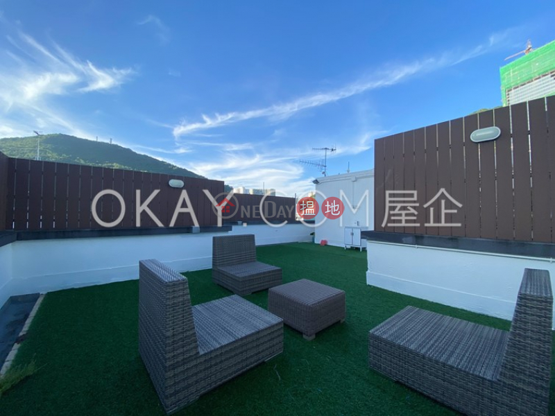 Gorgeous 3 bedroom with rooftop, balcony | For Sale | Chun Fai Yuen 春暉園 Sales Listings