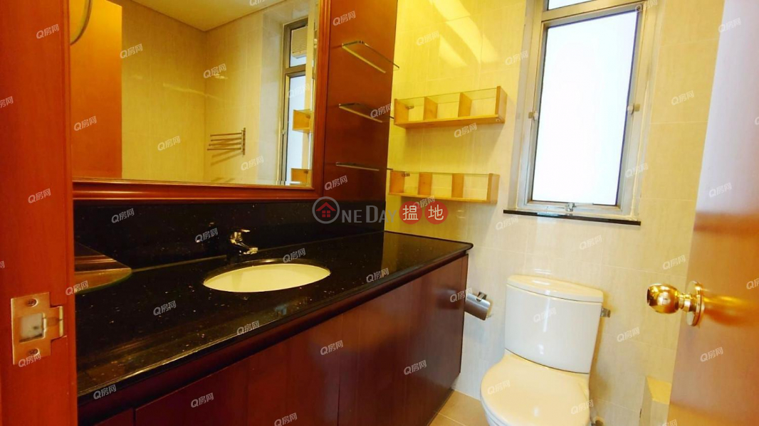 HK$ 62,000/ month | Sorrento Phase 2 Block 1 Yau Tsim Mong | Sorrento Phase 2 Block 1 | 3 bedroom Low Floor Flat for Rent