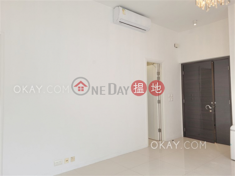Elegant 3 bedroom on high floor with balcony | For Sale | 18 Conduit Road 干德道18號 _0