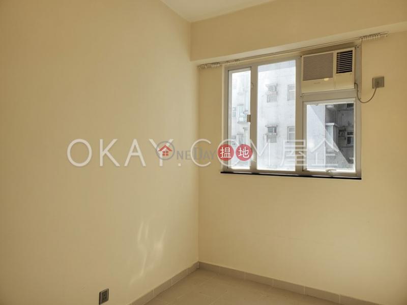 HK$ 26,900/ month | Bonanza Court | Western District Cozy 3 bedroom in Mid-levels West | Rental