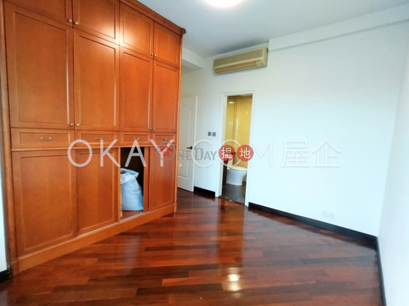 Gorgeous 3 bedroom with parking | Rental, Grand Excelsior 嘉多利豪園 Rental Listings | Yau Tsim Mong (OKAY-R382566)