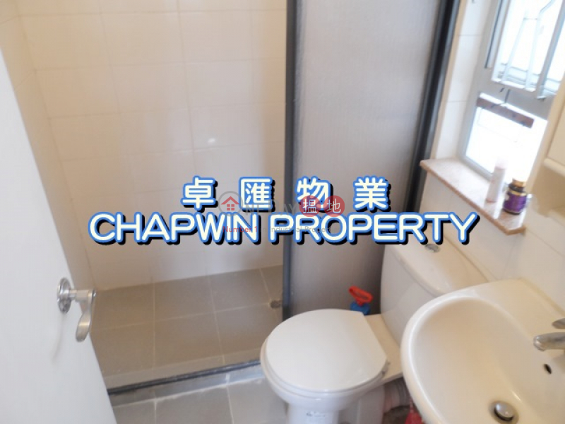 with roof top 71-85 Hennessy Road | Wan Chai District, Hong Kong Sales | HK$ 7M