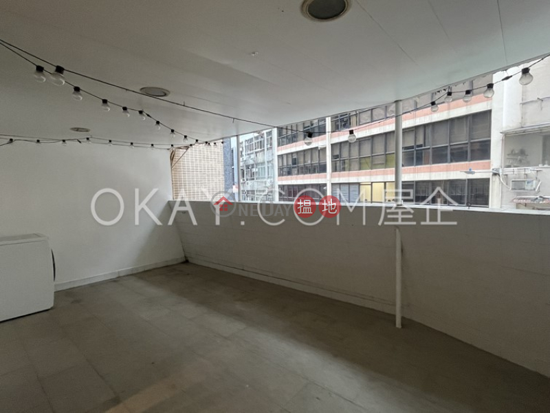HK$ 35,000/ 月|永生大廈|西區2房1廁《永生大廈出租單位》