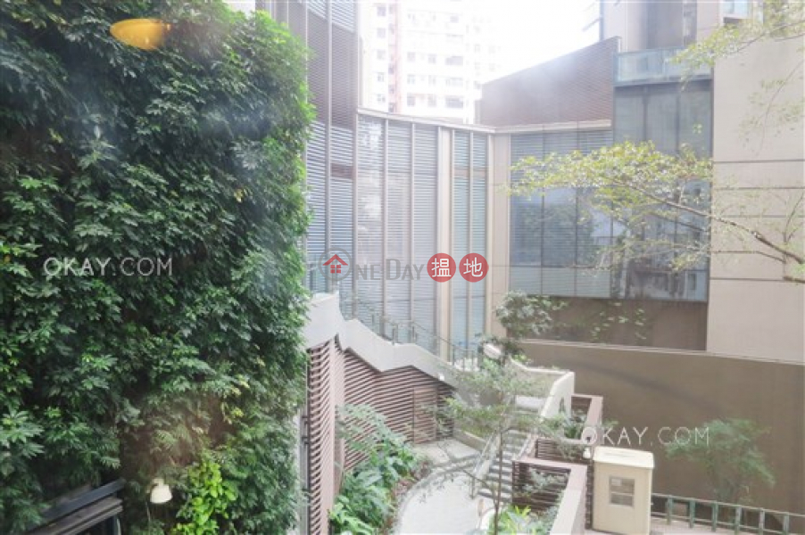 HK$ 10.75M, Windsor Court Western District | Rare 1 bedroom with terrace | For Sale