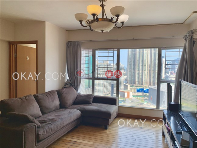 Lovely 3 bedroom in Kowloon Station | Rental | The Waterfront Phase 1 Tower 3 漾日居1期3座 Rental Listings