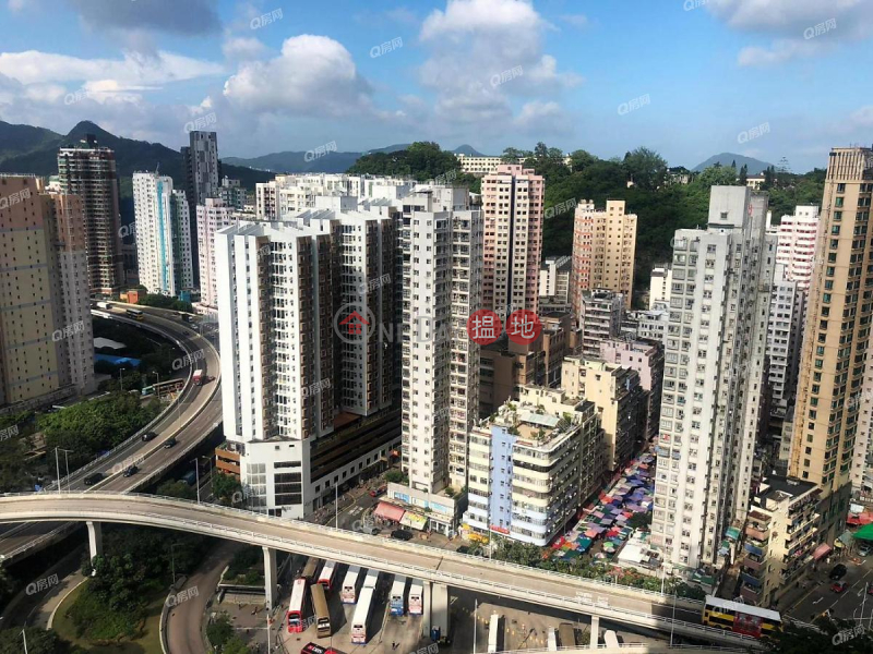 HK$ 958萬樂融軒|東區高層兩房一廁連露台 市場罕有之選《樂融軒買賣盤》