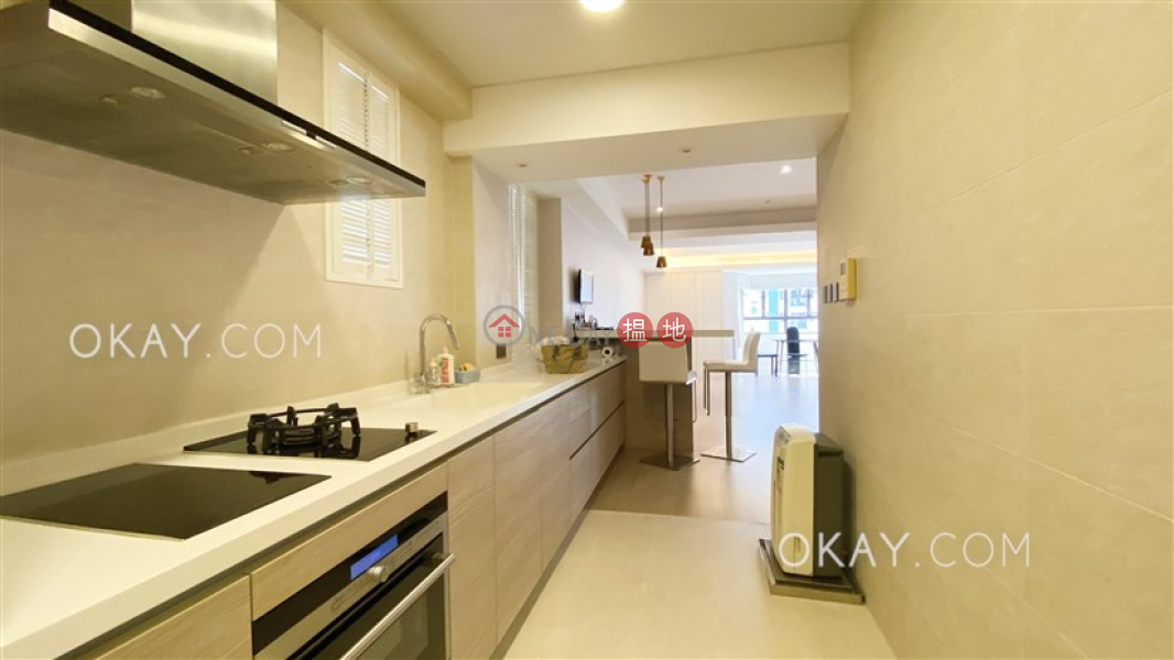 Gorgeous studio on high floor with balcony & parking | For Sale 4 Sing Woo Crescent | Wan Chai District, Hong Kong | Sales | HK$ 17.8M