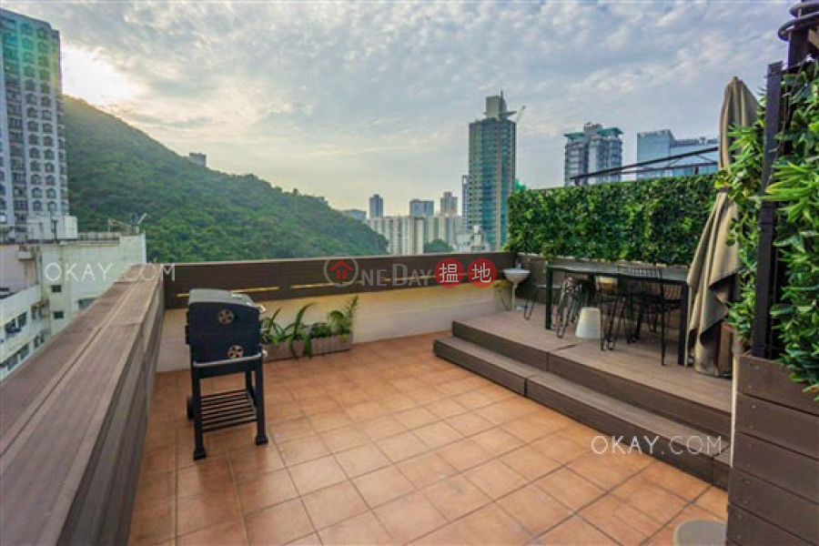 Property Search Hong Kong | OneDay | Residential Sales Listings Luxurious 3 bedroom on high floor with rooftop | For Sale