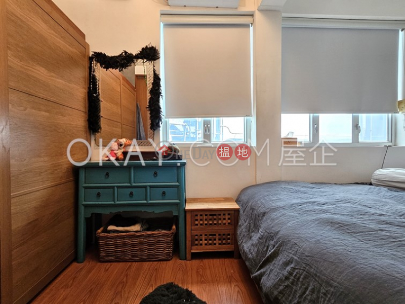 HK$ 30,000/ month Wah Hing House | Central District Nicely kept 2 bedroom in Central | Rental