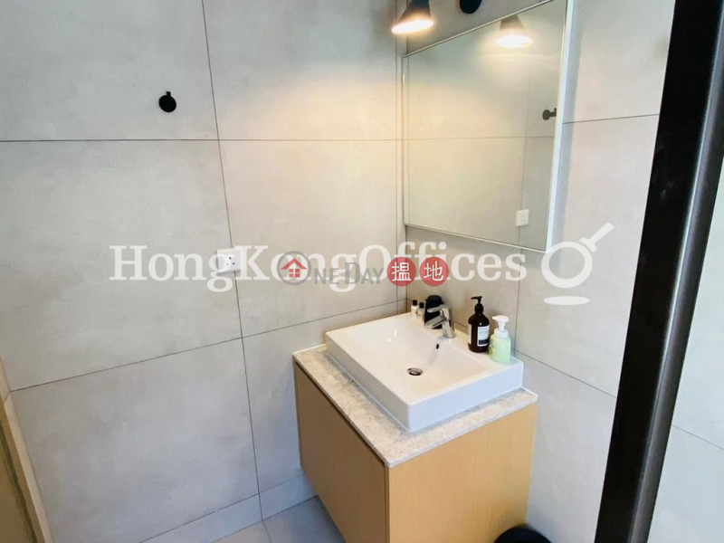 GLENEALY TOWER Middle | Office / Commercial Property | Rental Listings | HK$ 37,999/ month