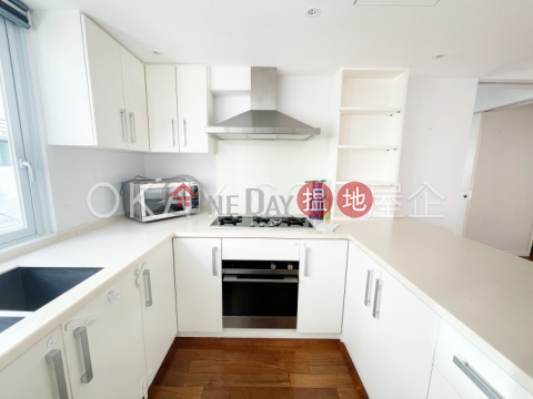 Efficient 2 bedroom with balcony & parking | For Sale | Sunlight Court 新麗閣 _0