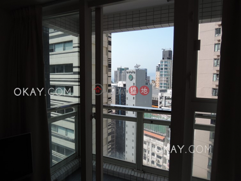 香港搵樓|租樓|二手盤|買樓| 搵地 | 住宅出租樓盤-2房1廁,星級會所,露台《聚賢居出租單位》