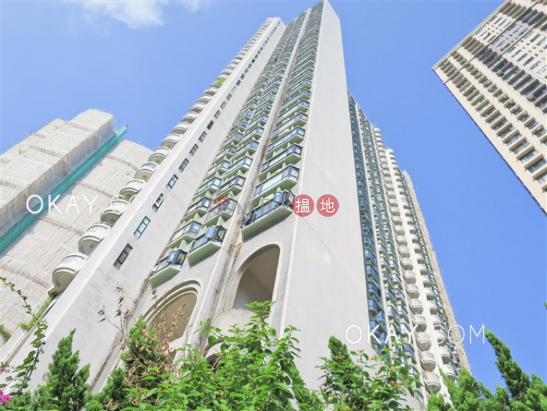 HK$ 75,000/ month Beverly Hill, Wan Chai District | Rare 3 bedroom with balcony & parking | Rental
