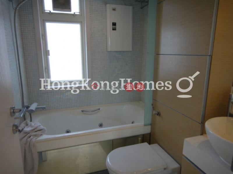 HK$ 36,000/ month | Centrestage Central District, 3 Bedroom Family Unit for Rent at Centrestage