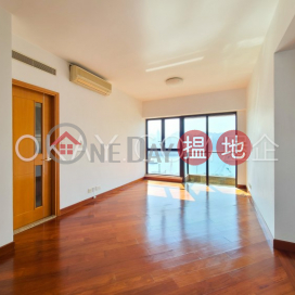 Rare 3 bedroom with harbour views & balcony | For Sale