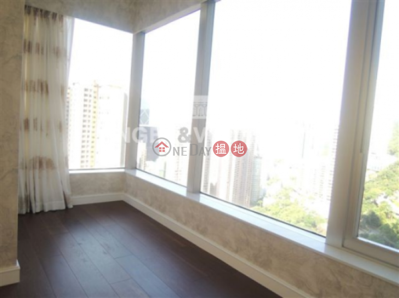 3 Bedroom Family Flat for Sale in Central Mid Levels | Tregunter 地利根德閣 Sales Listings