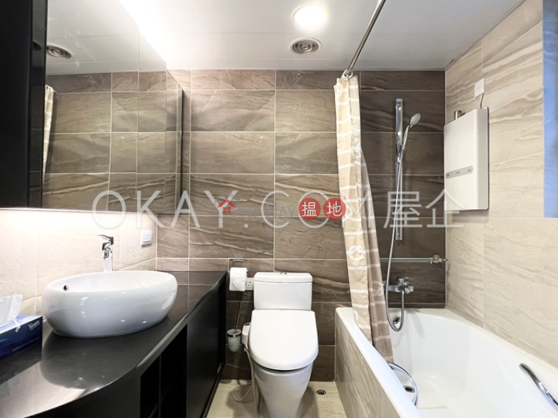Lovely 3 bedroom with balcony | For Sale, The Harbourside Tower 1 君臨天下1座 Sales Listings | Yau Tsim Mong (OKAY-S12715)