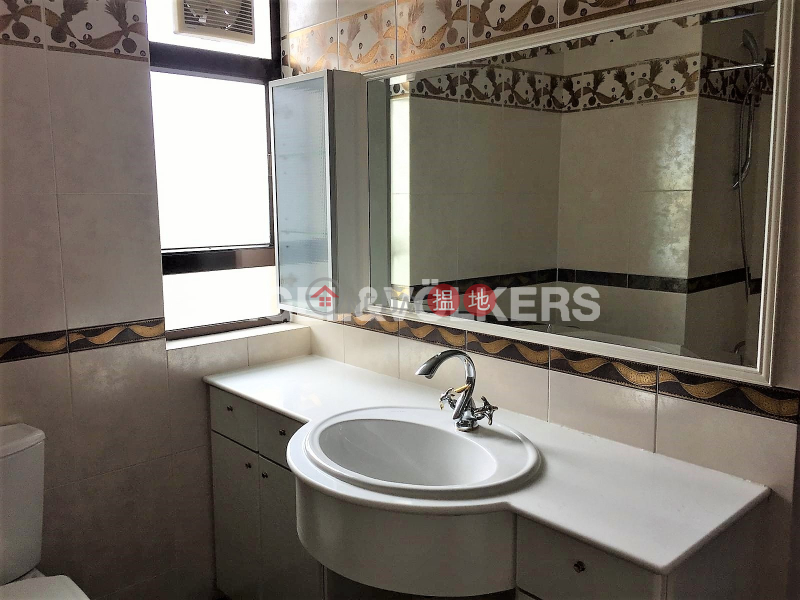 Property Search Hong Kong | OneDay | Residential, Rental Listings | 3 Bedroom Family Flat for Rent in Causeway Bay