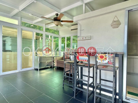 Generous house on high floor with rooftop & balcony | For Sale | Mau Ping New Village 茅坪新村 _0