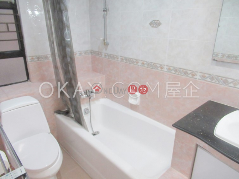 Gorgeous 3 bedroom in Mid-levels West | Rental | Robinson Heights 樂信臺 Rental Listings