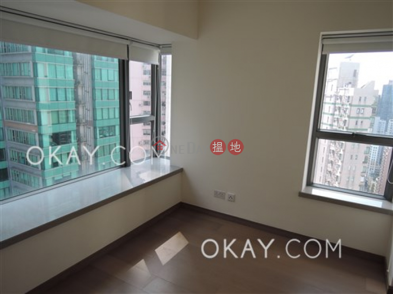 HK$ 39,000/ month, Centre Point Central District Popular 3 bedroom on high floor with balcony | Rental