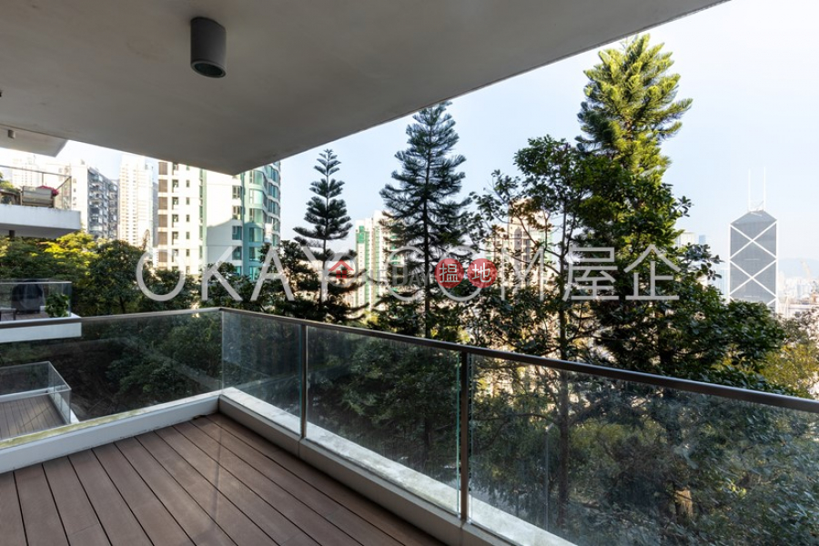 HK$ 102,000/ month Magazine Gap Towers, Central District, Gorgeous 3 bedroom with balcony & parking | Rental