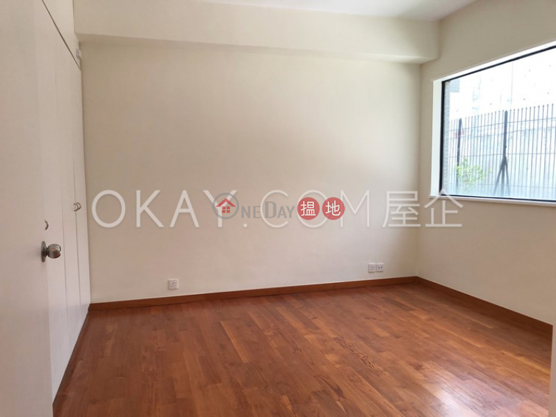 HK$ 165,000/ month, Helene Court | Southern District, Gorgeous house with rooftop & parking | Rental