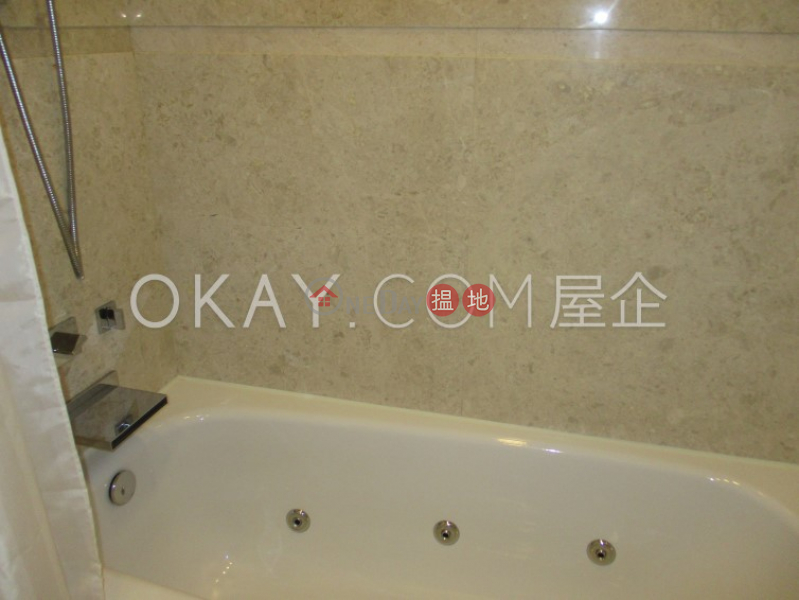 2房2廁,星級會所,露台維港峰出售單位-180干諾道西 | 西區|香港-出售-HK$ 2,380萬