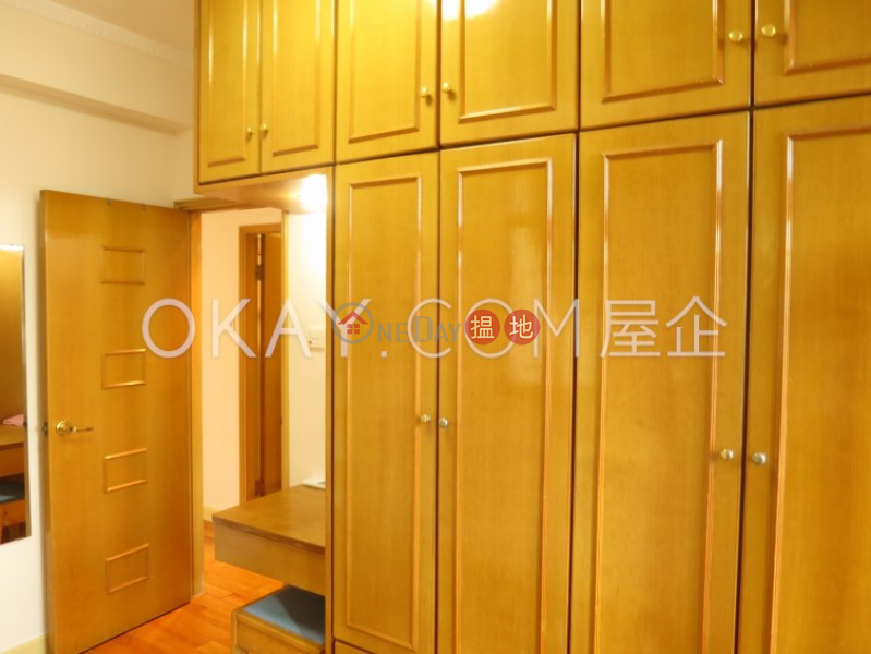 Practical 2 bedroom in Mid-levels West | For Sale | Caine Building 廣堅大廈 Sales Listings