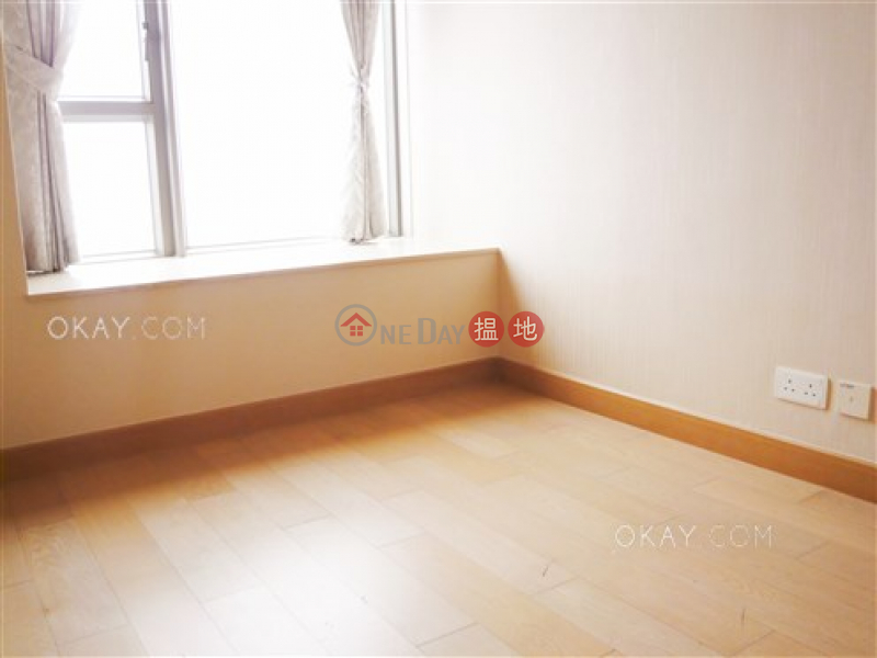 HK$ 22.8M Greenery Crest, Block 2 Cheung Chau | Stylish 3 bed on high floor with harbour views | For Sale