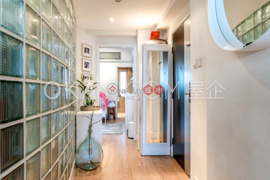 Rare 2 bedroom with balcony | Rental | 6A-6B Seymour Road | Western District | Hong Kong, Rental HK$ 34,000/ month