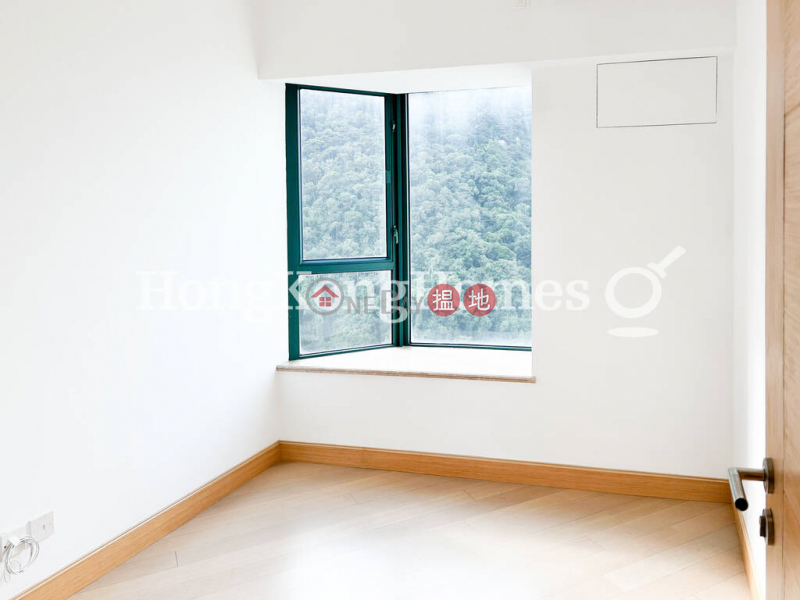Property Search Hong Kong | OneDay | Residential Rental Listings | 3 Bedroom Family Unit for Rent at Hillsborough Court