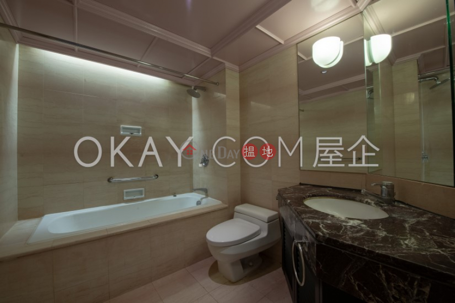 Unique 2 bedroom in Wan Chai | Rental, Convention Plaza Apartments 會展中心會景閣 Rental Listings | Wan Chai District (OKAY-R21687)