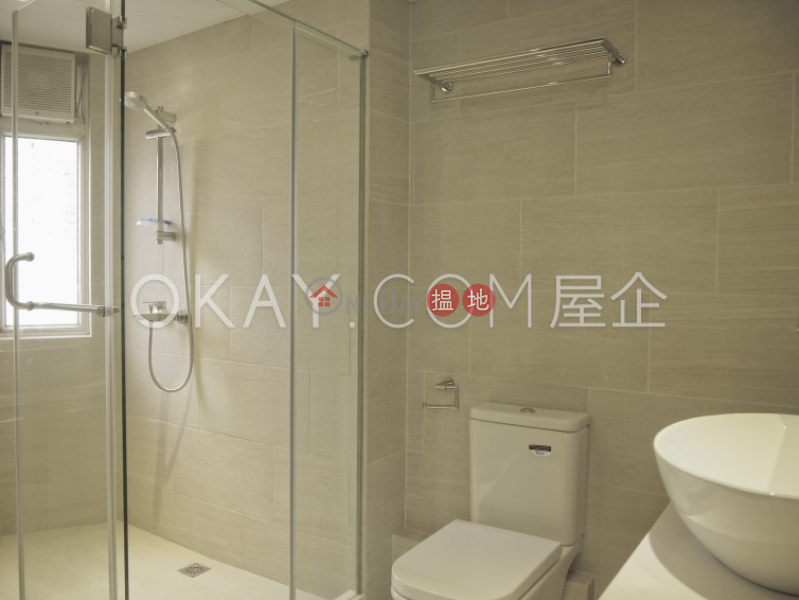 HK$ 35,000/ month, Jing Tai Garden Mansion, Western District Tasteful 2 bedroom on high floor with rooftop | Rental