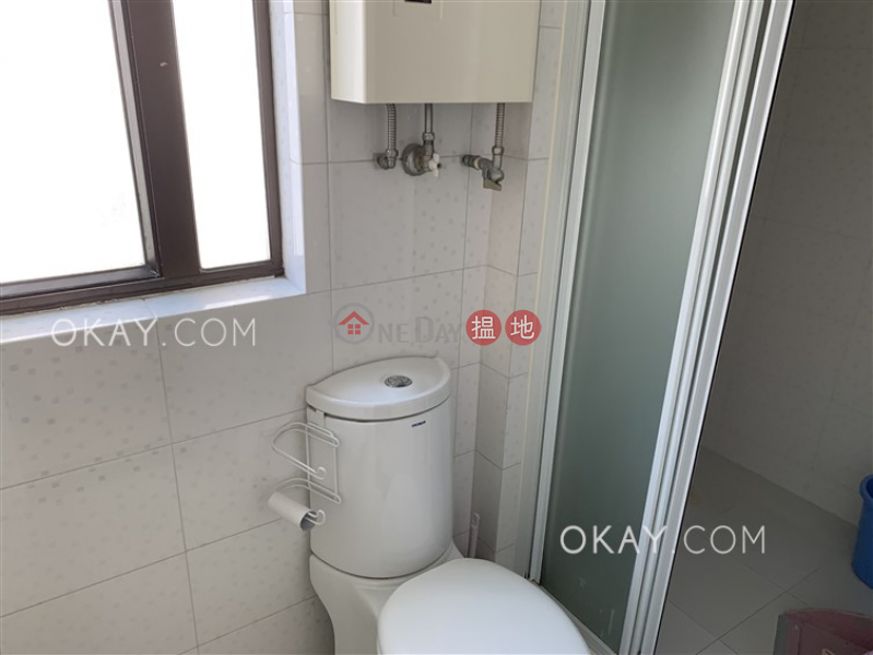 HK$ 28,000/ month | King Inn Mansion Wan Chai District, Rare 2 bedroom on high floor with rooftop | Rental