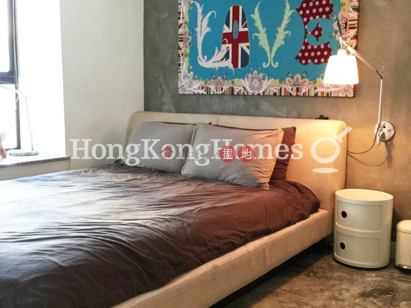 HK$ 24,000/ month | Caine Tower, Central District | 1 Bed Unit for Rent at Caine Tower