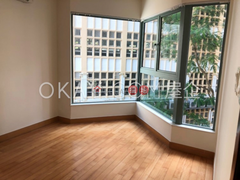 HK$ 16.8M, Jardine Summit, Wan Chai District Lovely 3 bedroom with terrace & balcony | For Sale