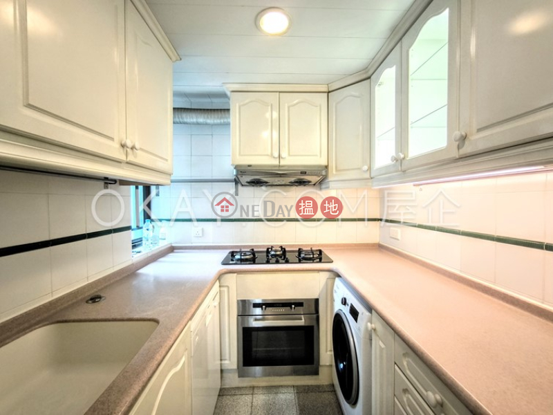 Popular 3 bedroom on high floor with rooftop & parking | Rental | Primrose Court 蔚華閣 Rental Listings