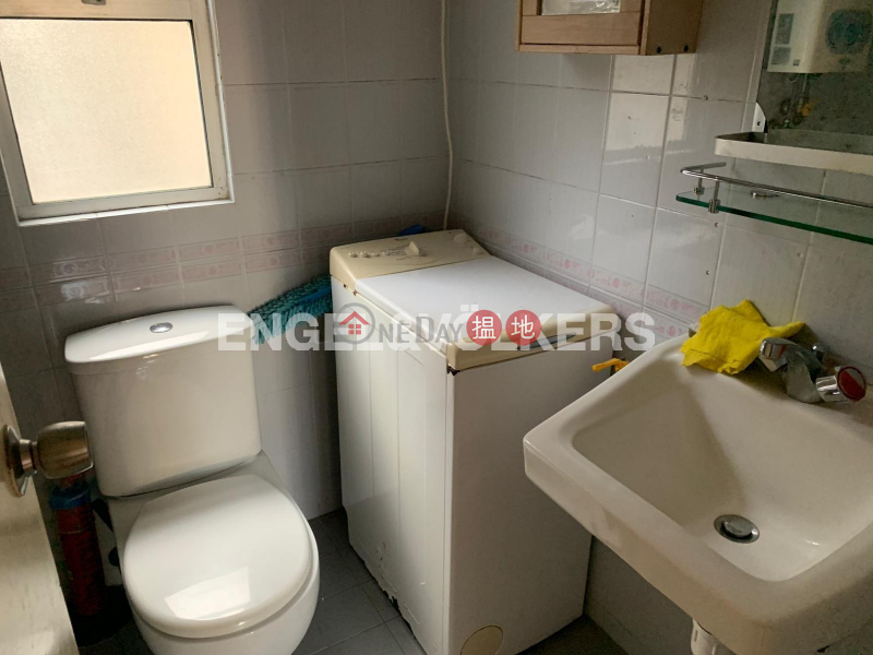 HK$ 18,000/ month Midland Court, Western District 2 Bedroom Flat for Rent in Mid Levels West