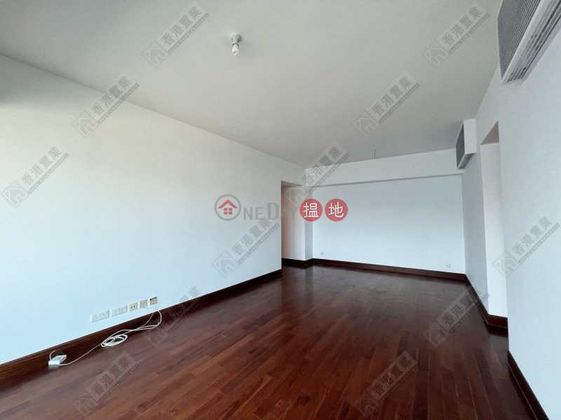 Property Search Hong Kong | OneDay | Residential Sales Listings, Three bedrooms and one apartment in The Harbourside