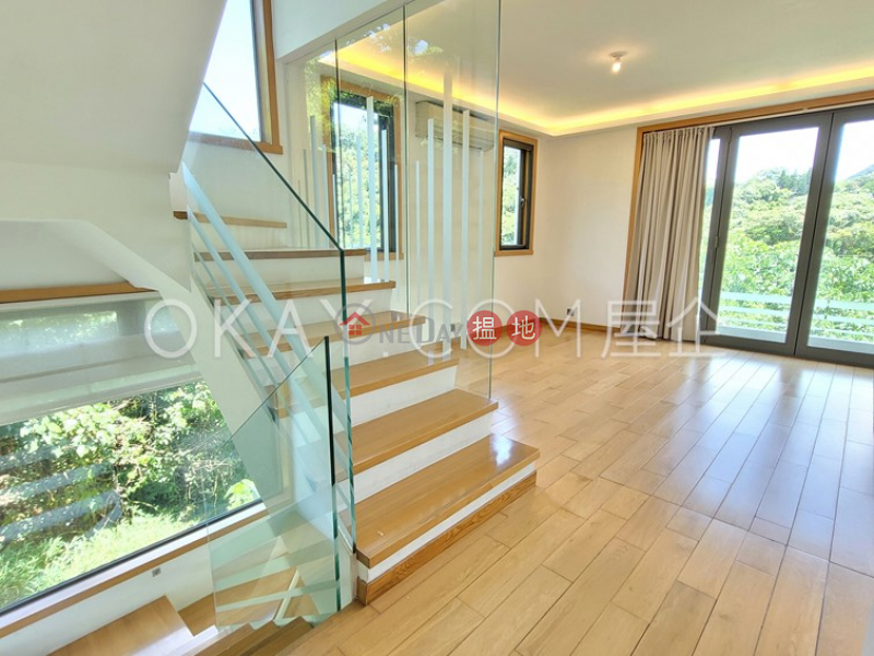 Property Search Hong Kong | OneDay | Residential, Rental Listings, Elegant house with rooftop, balcony | Rental