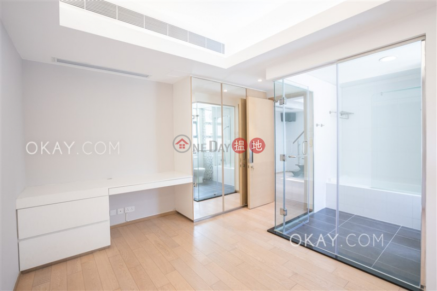 HK$ 185M Springfield Gardens Southern District Lovely house with rooftop & parking | For Sale