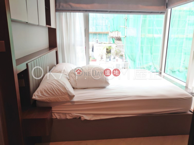 HK$ 25,000/ month | The Hillside, Wan Chai District | Intimate 1 bedroom with balcony | Rental