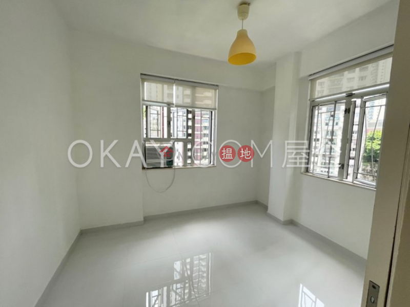 HK$ 25,000/ month Gold King Mansion Wan Chai District | Lovely 2 bedroom with parking | Rental