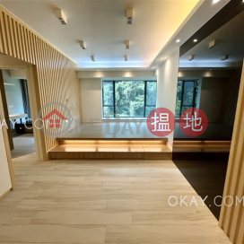 Unique 2 bedroom with parking | Rental, Hillsborough Court 曉峰閣 | Central District (OKAY-R21060)_0