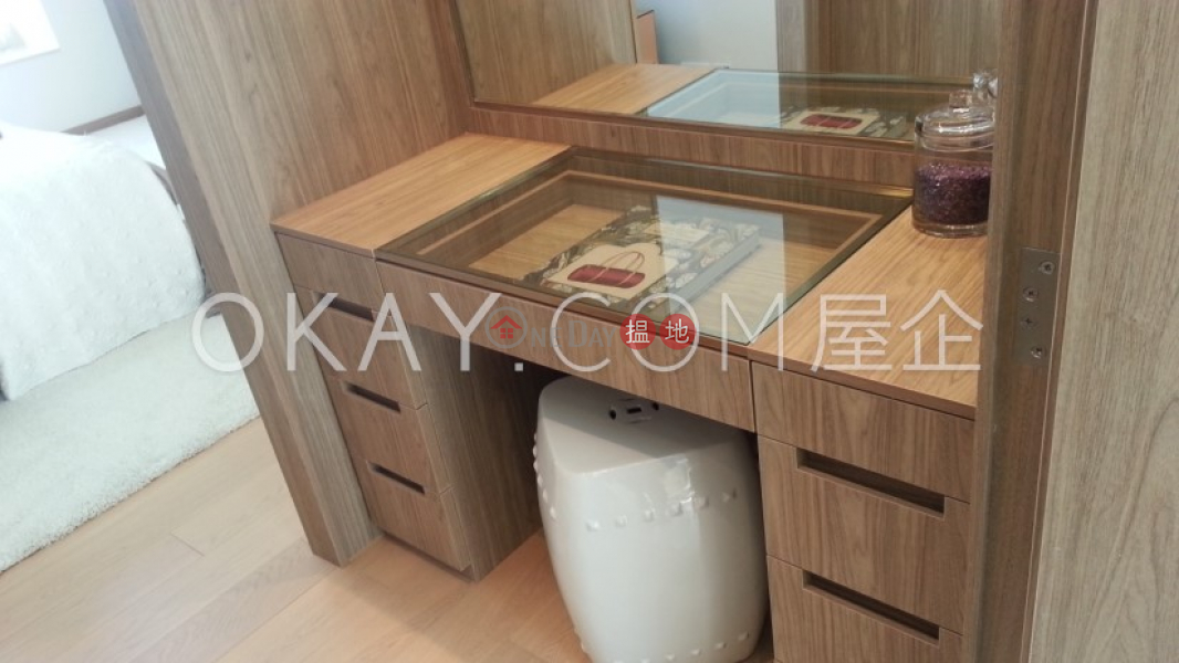 HK$ 126,000/ month, Branksome Grande Central District, Luxurious 3 bedroom with balcony & parking | Rental