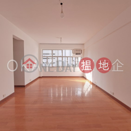Charming 3 bedroom with parking | Rental