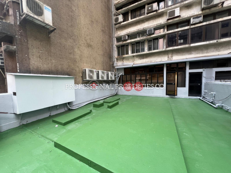 with huge terrace 1000\', Suen Yue Building 信裕大廈 Rental Listings | Western District (01B0144785)