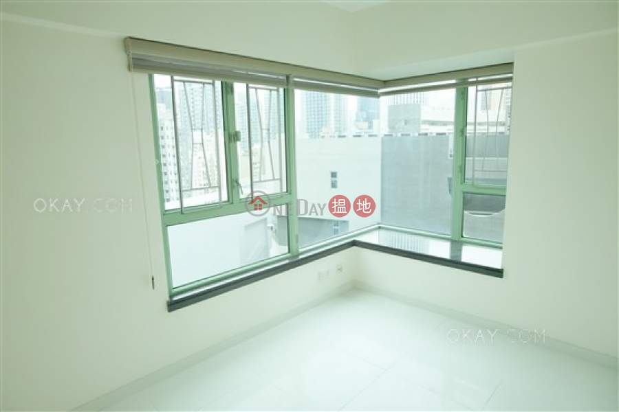 Gorgeous 3 bedroom in Wan Chai | Rental, Royal Court 皇朝閣 Rental Listings | Wan Chai District (OKAY-R10700)